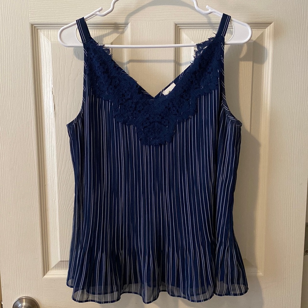 Chico’s Sleeveless Lace Top